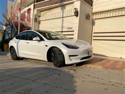 تێسلا مۆدێل 3